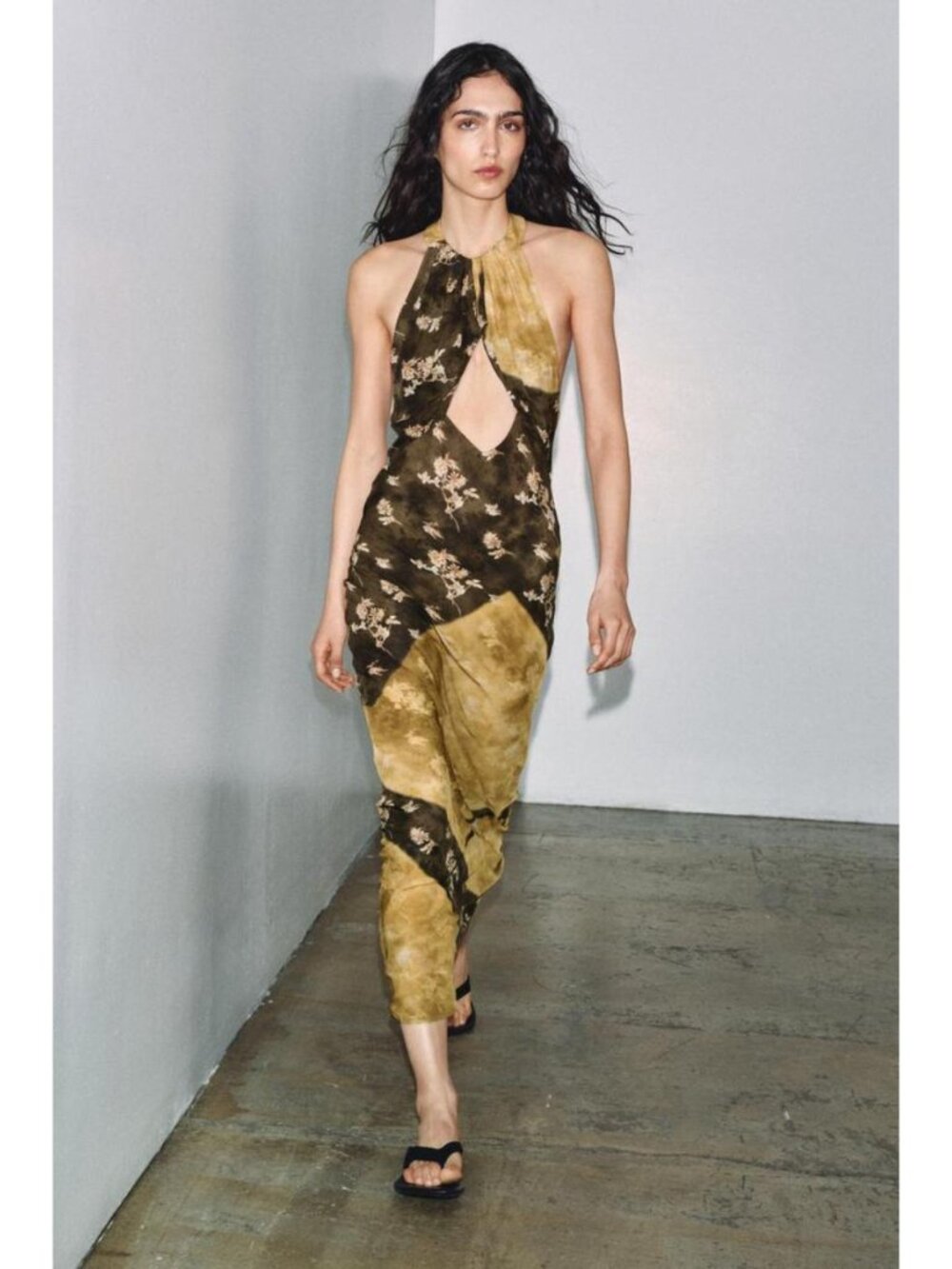 ZARA PRINTED HALTER DRESS - Picture 2 of 8